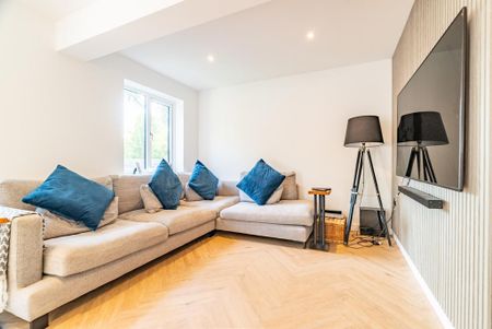 4 bedroom detached house to rent - Photo 5