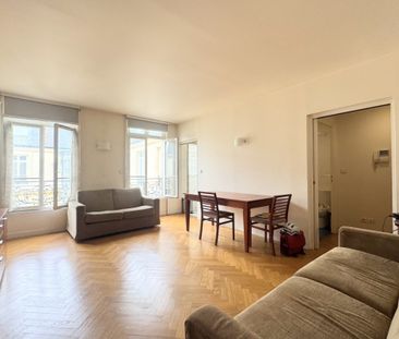 Appartement à louer à Paris 8Ème - Photo 2