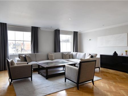 Charles Street, Mayfair - Photo 2