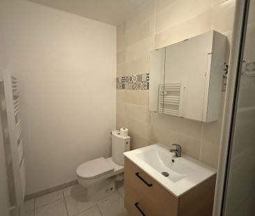 Location Appartement 1 pièce 35m² - Photo 4