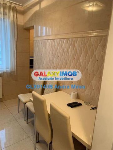 Iinchiriere apartament trei camere Unirii - Fotografie 3
