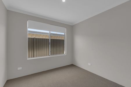 Looking for a New Family Home in Baldivis - Photo 3