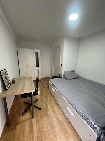 Carrer de Huelva, Barcelona, Catalonia 08020 - Photo 2