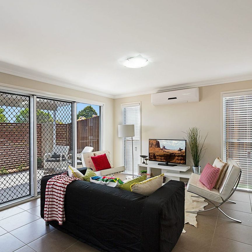 Stylish, Quality Finishes & Convenience - Photo 1