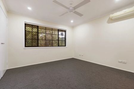 Freshly Updated Three-Bedroom Home in Quiet Keperra Street - Photo 2