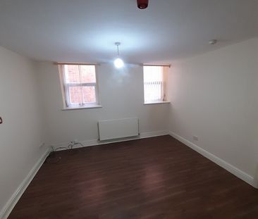 2 Bed Flat, Lancaster Street, L9 - Photo 1