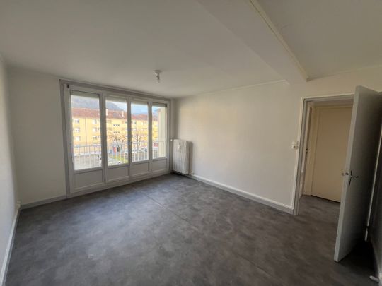 Location - Appartement T4 - 65 m² - Pont-de-Roide-Vermondans - Photo 1