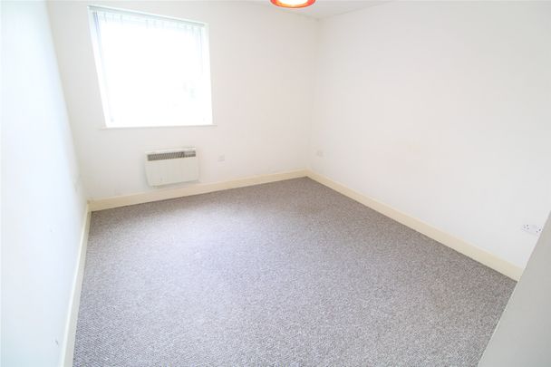 St James Place, De Grey Road, Colchester - Photo 1