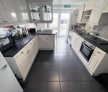 1 bedroom in a house share to rent - Photo 6