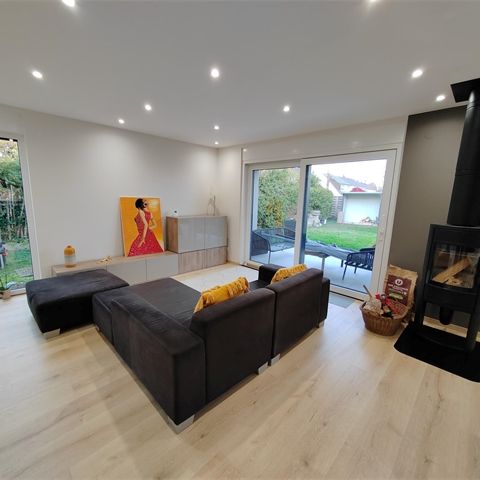 Location Maison 136.07 M² VILLAGE-NEUF 2 100 € - Photo 1