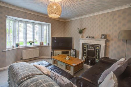 3 bedroom semi-detached house to rent - Photo 2