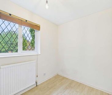Mortimer Gardens, Tadley, RG26 - Photo 4
