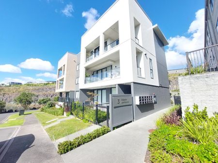 Modern Stonefields Apartment with a View - Photo 2