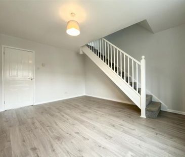 2 bedroom semi-detached house to rent - Photo 2