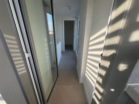 Piso de alquiler en Calle Libra, 38, Sur - PAU 4 - Photo 2