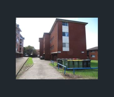 2 bedroom unit in the heart of Fairfield - Photo 3