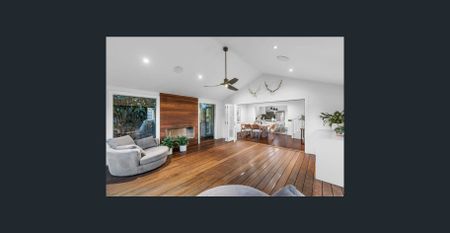 Stunning 3 bedroom + study family home in the McKinnon School Zone - Photo 2