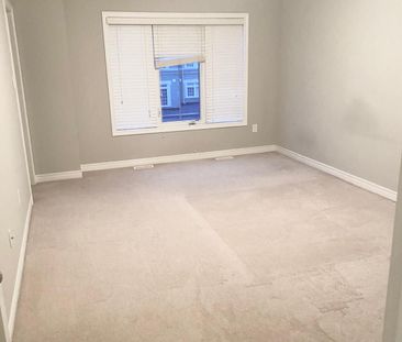 For Lease - 5 Rockman Crescent, Brampton, Ontario - Photo 3