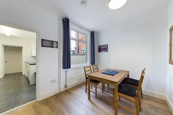 4 bedroom house to rent - Photo 1