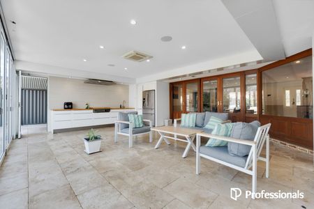 Renovated Family Entertainer in a Prime Cul-de-Sac Location - Photo 5
