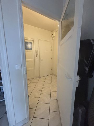 Location Appartement 1 pièce 33m² - Photo 5