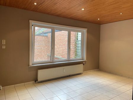 Ruim en goed gelegen appartement met 2 slaapkamers in kleine gebouw - Foto 2