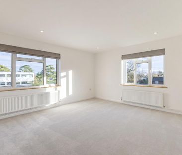 3 bedroom flat to rent - Photo 6