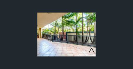 Superb Location, Oversized Refreshed Three Bedroom Apartment 5 Min Walk to Strathfield Station! - Photo 5