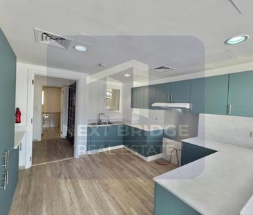 Huge Layout | Upgraded | Lake View - Photo 4