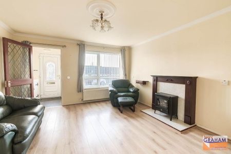 26 Killynure Road, Carryduff, Belfast, BT8 8EE - Photo 2