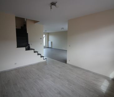 Duplex-appartement met 2 slaapkamers en 2 terrassen gelegen te Lebb... - Photo 1