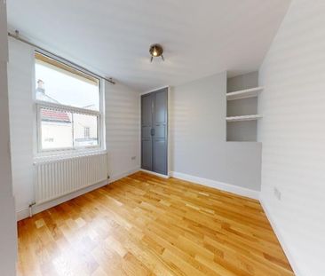 4 bedroom townhouse to rent - Photo 5