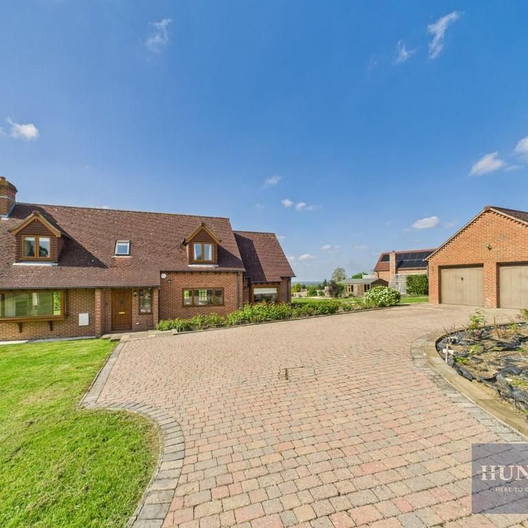 5 bedroom detached house to rent - Photo 1
