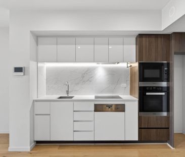 Stunning apartment with River Views! - Photo 1