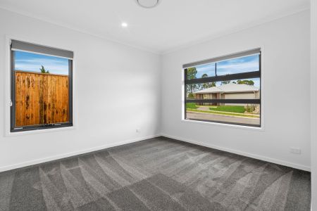 5 Ferris Avenue, 4125, Park Ridge Qld - Photo 4