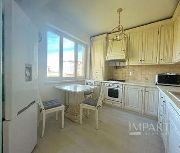 Apartament ultrafinisat, 2 camere cu scara interioara in Buna Ziua - Photo 2