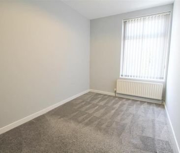 4 bedroom terraced house to rent - Photo 3