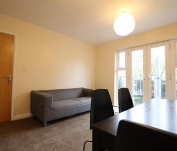 2 bedroom apartment to rent - Photo 6