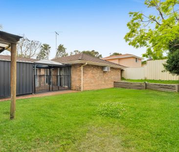 Beautiful Gem in Mount Annan - Photo 1