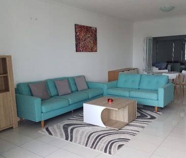 919/19 Imperial Parade, Labrador QLD 4215 - Apartment For Rent | Do... - Photo 2