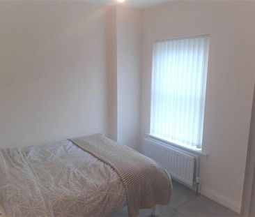 35 Windsor Drive, Belfast, BT9 7FH - Photo 4