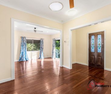 Cozy Family Home in the Heart of East Victoria Park - Photo 2