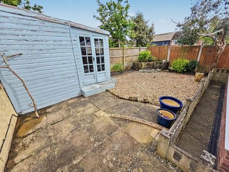 Lamerton Grove, Westonfields, Stoke-On-Trent, ST3 - Photo 3