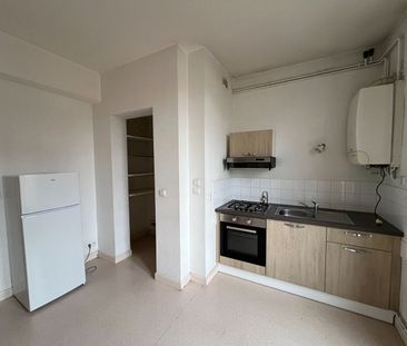 Location Appartement 2 pièces 54m² - Photo 3