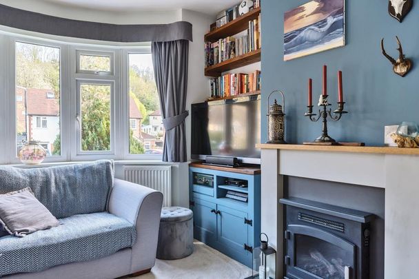 3 bedroom semi-detached house to rent - Photo 1