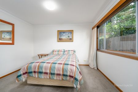 FURNISHED GRANNY FLAT - Photo 3