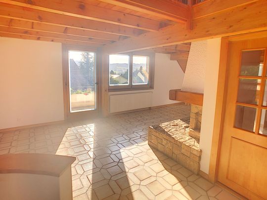 Au coeur de la bourgade d'Oron-la-Ville 5.5 pièces en triplex - Photo 1