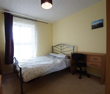 2 bedroom flat to rent - Photo 6