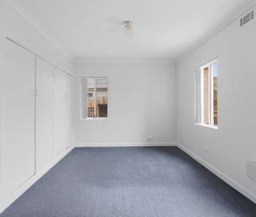 Spacious Family Home Versatile Living and Outdoor Appeal - Photo 5