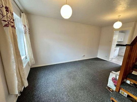 Goldfinch Road, Poole, BH17 - Photo 1